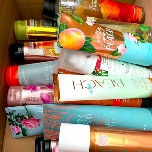 BBW body creams, sprays, body wash, & spray holder